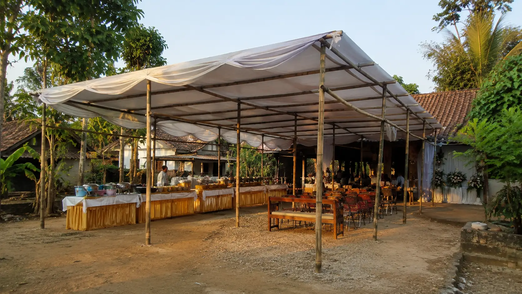 tinggi tenda hajatan